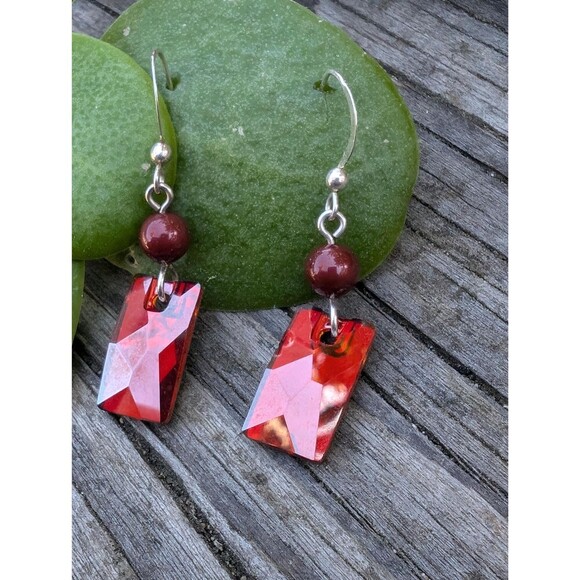 Vintage Red Jewel Dangle Earrings - Picture 2 of 10